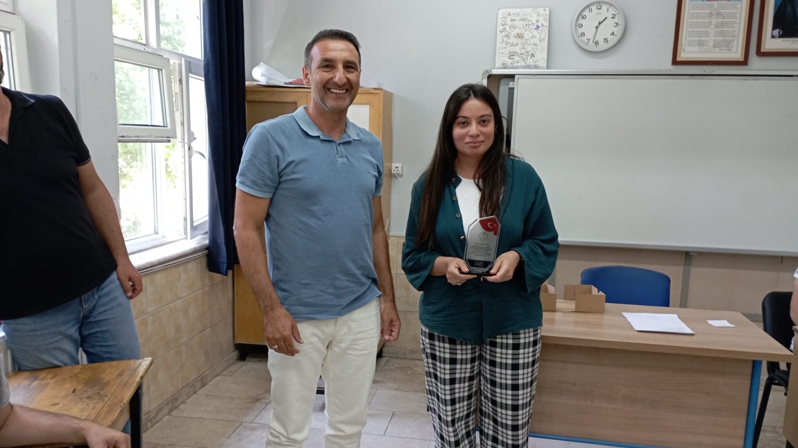 PLAKET TAKDİMİ